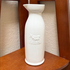 🔹Pier 1 Imports Stoneware Farmhouse Milk Deco Bottle..